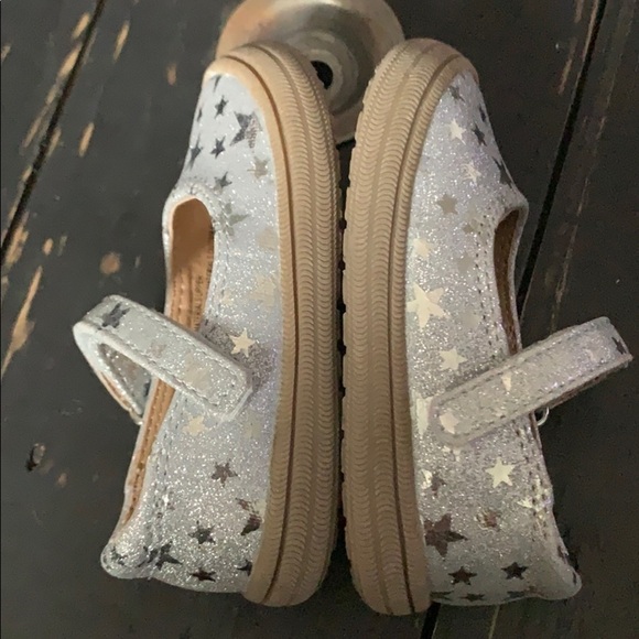 NWOB Cat & Jack Annabelle Silver Glitter Star - Picture 10 of 11